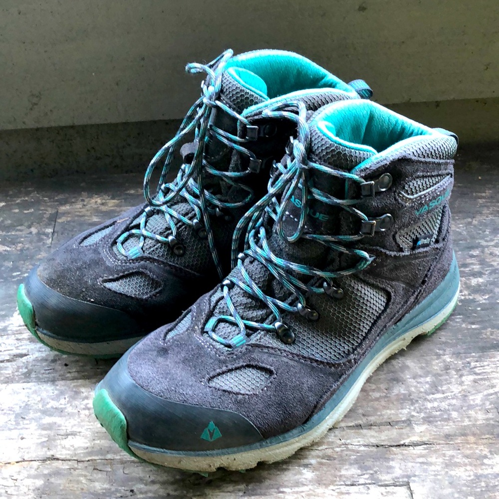 Women's Vasque Mesa Trek UltraDry Ebony/Baltic Waterproof Hiking Boots Size 8M
